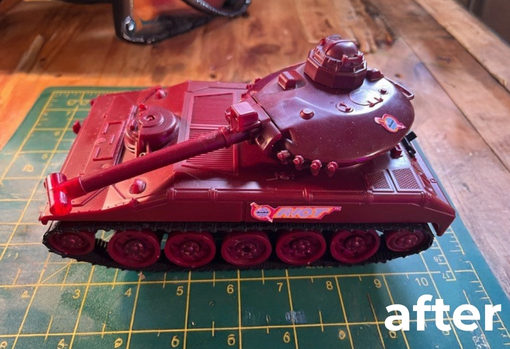 The vintage Eagle Force R.I.O.T tank from 1982 shown after its restoration.