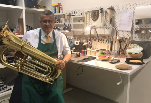 british-music-service-will-get-your-instruments-playing-again-05 Ron from British Music Service in his workshop