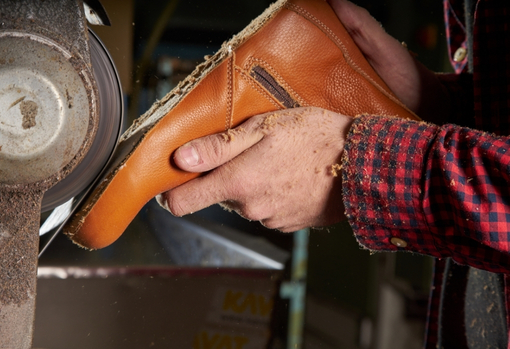 shoe-cobbler-fixing-sole-of-shoe-08 Shoe cobbler fixing sole of shoe